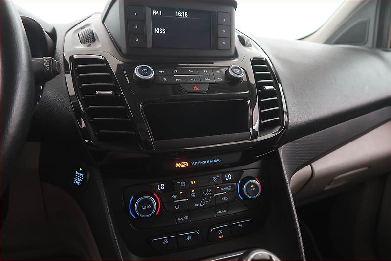 Ford Tourneo Connect (2018) Titanium 1.5 EcoBlue, 7Míst - fotka 12 z 21