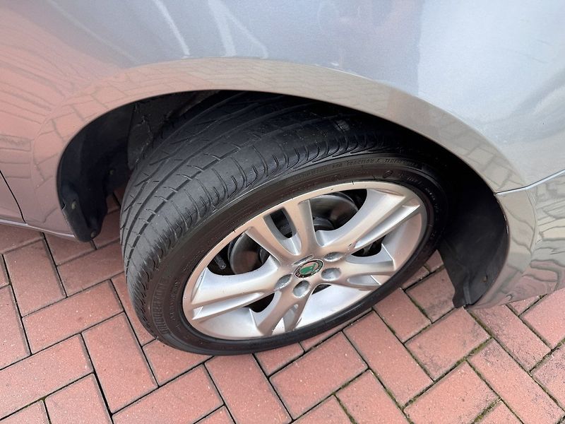 Škoda Roomster (2009) 1.4i 16V Style Digi Klima - fotka 45 z 49