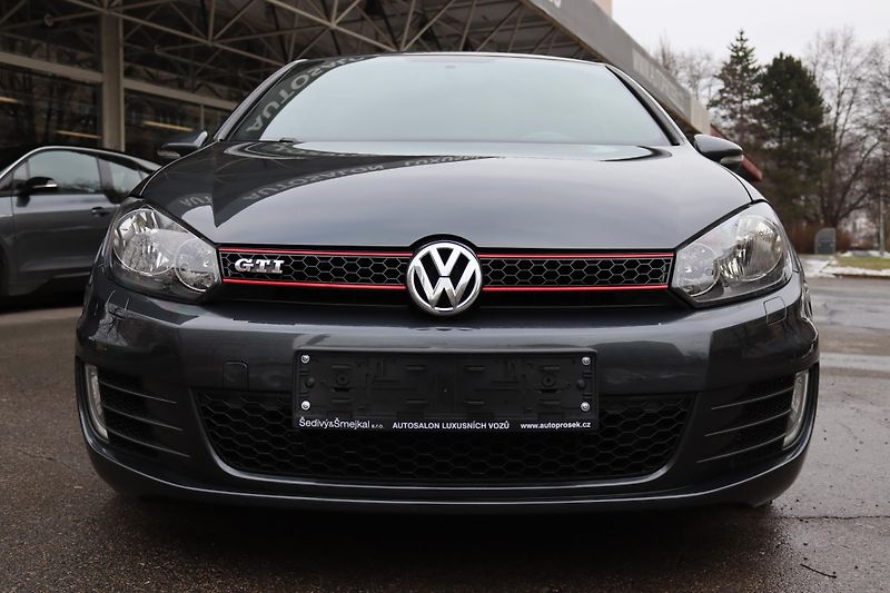 Volkswagen Golf GTI 2.0TSI 147kW - fotka 3 z 47