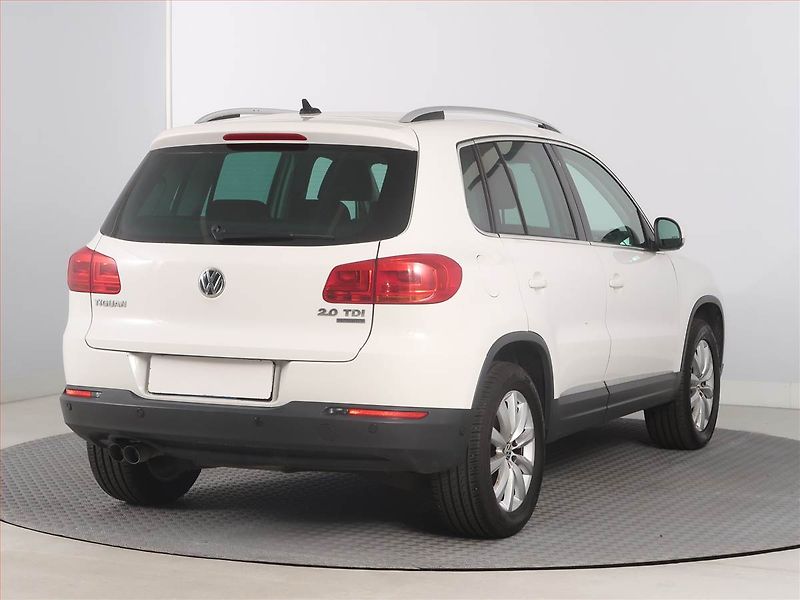 Volkswagen Tiguan (2011) Sport&Style 2.0 TDI, 4X4, ČR - fotka 5 z 16