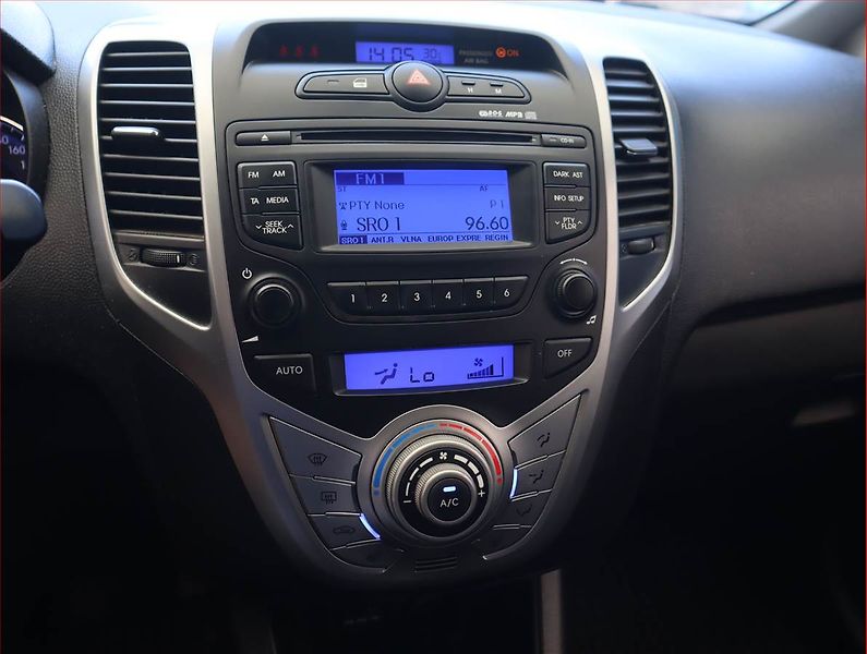 Hyundai ix20 (2013) 1.6 CVVT, Serv.kniha, Tempomat - fotka 12 z 16