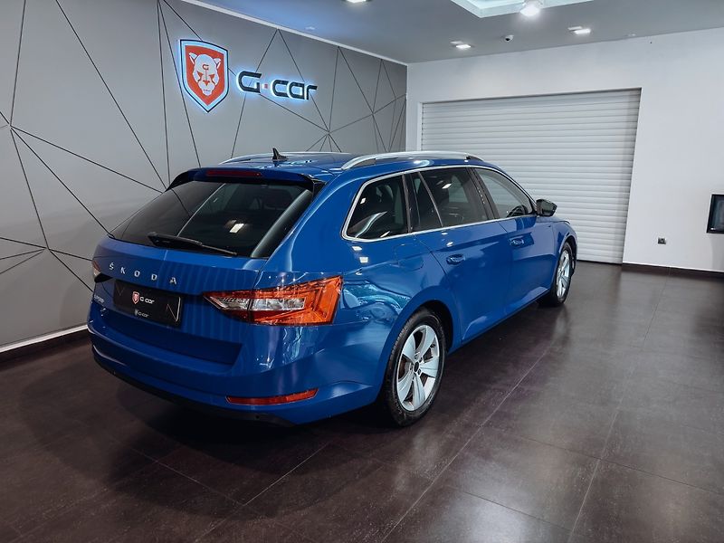 Škoda Superb 2.0 TDI 110kW Style Combi - fotka 5 z 30
