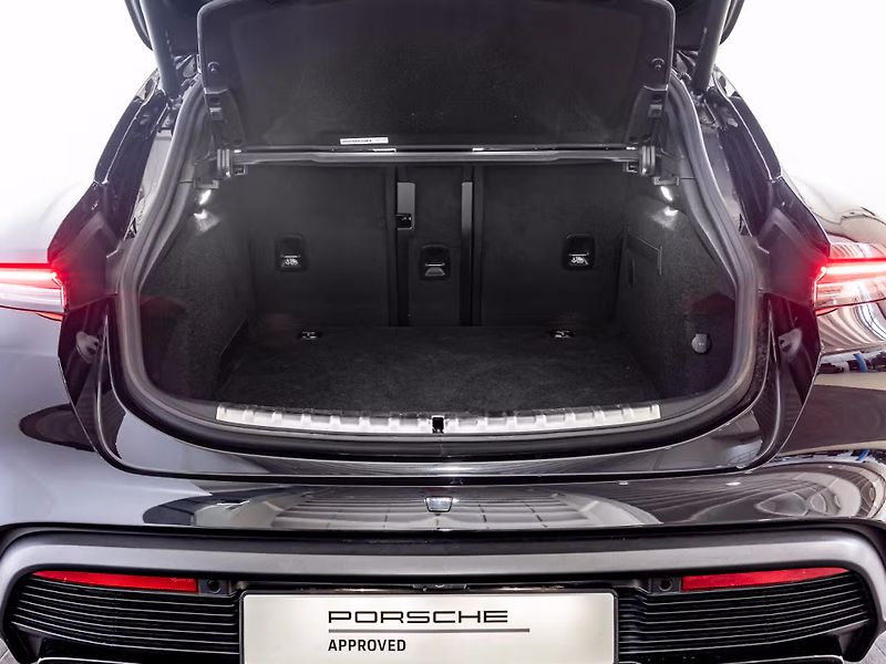 Porsche Taycan GTS Sport Turismo HuD 360 Inno - fotka 20 z 20