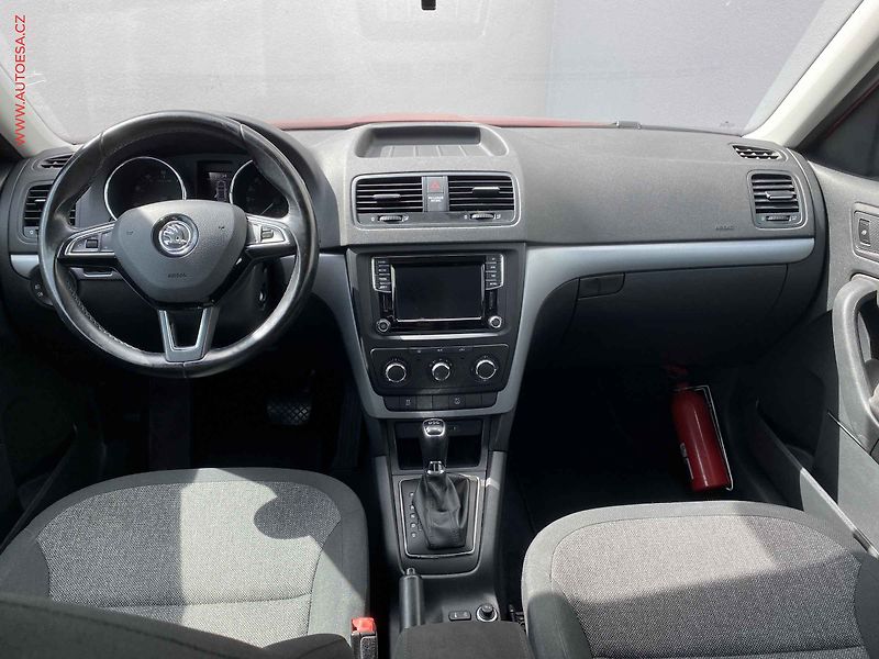 Škoda Yeti (2015) 1.2 TSi, Ambition, DSG, navi - fotka 8 z 17