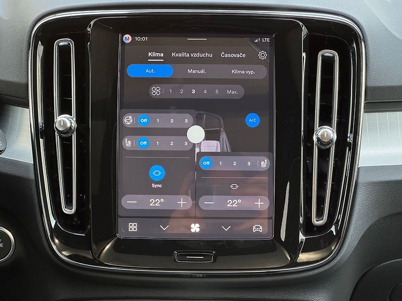 Volvo XC40 (2026) ULTRA B4, 360°, PIXEL LED - fotka 27 z 31