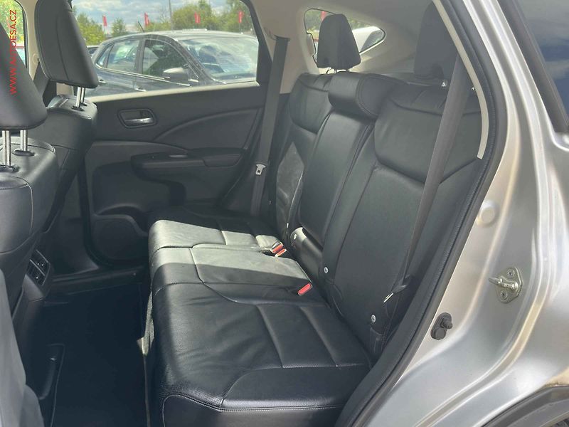 Honda CR-V (2014) 2.0 i-VTEC 4x4, Bixen, navi - fotka 9 z 21