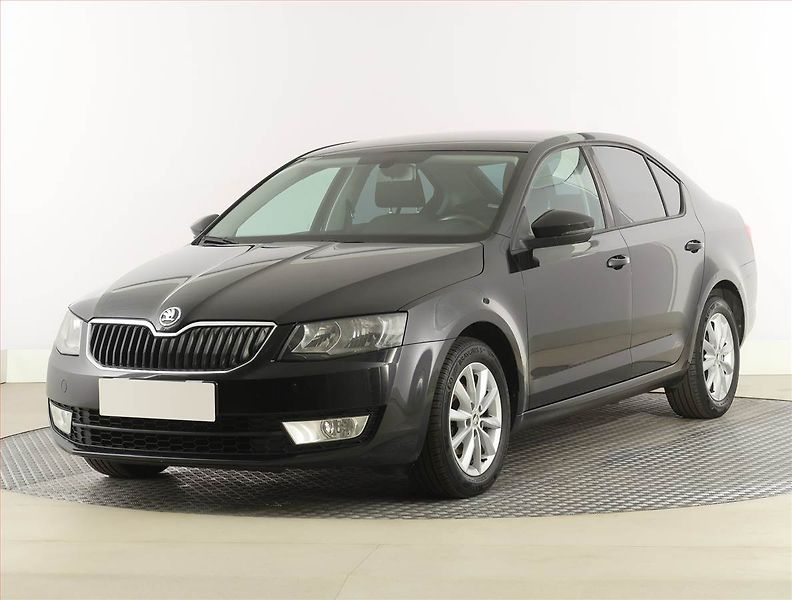 Škoda Octavia (2014) Ambition Plus 1.6 TDI - fotka 2 z 17