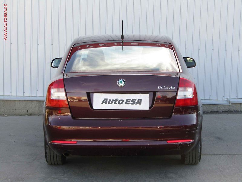 Škoda Octavia (2011) 1.2 TSi, 2.maj,ČR, servis - fotka 5 z 15