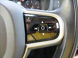 Volvo V60 2,0 D 145kW Momentum mHEV AUT - náhled 19