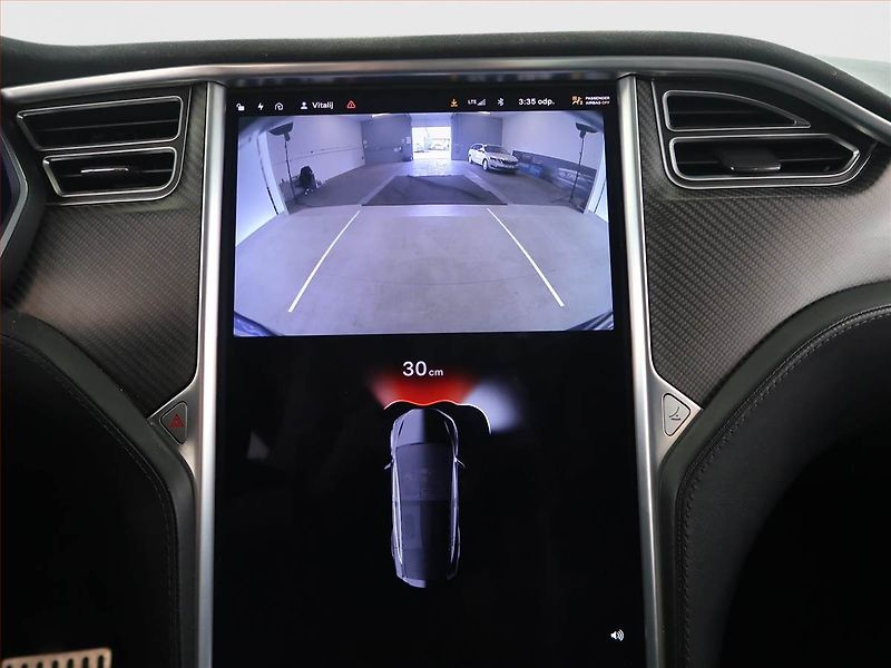 Tesla Model X (2016) P90D, SoH 89% - fotka 22 z 27