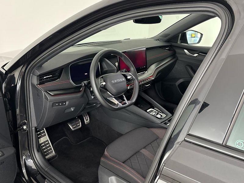 Škoda Octavia RS - fotka 6 z 28