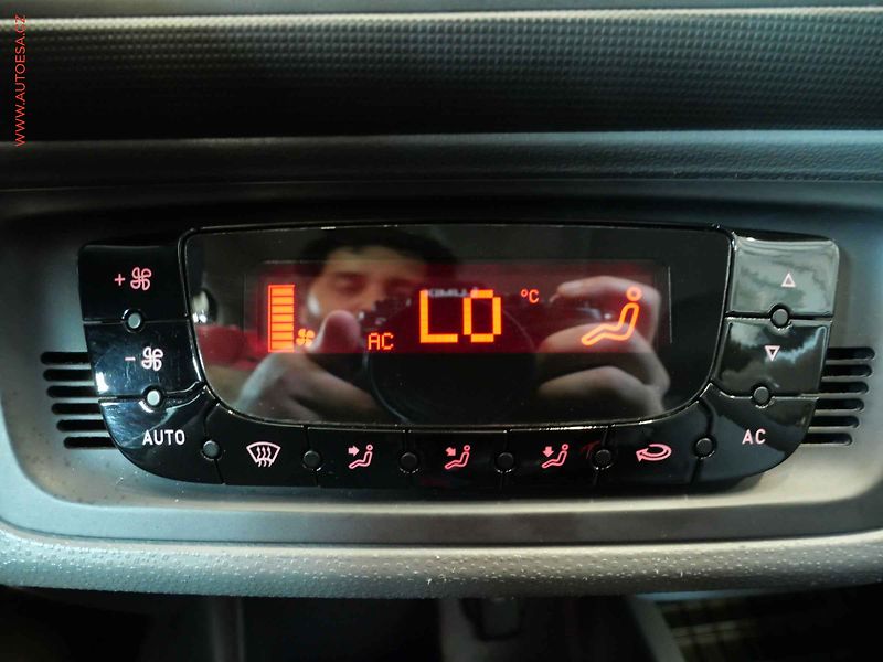 Seat Ibiza (2011) 1.2TSI, ČR, servis.kniha - fotka 17 z 20
