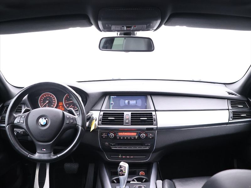 BMW X5 3,0 M50d 280kW Panorama - fotka 23 z 31