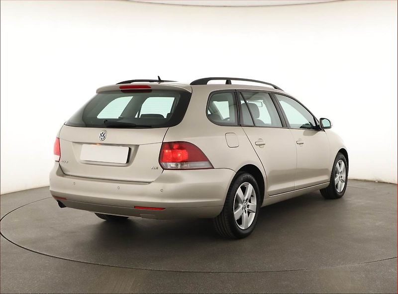 Volkswagen Golf (2013) 1.6 TDI, Tempomat - fotka 5 z 14