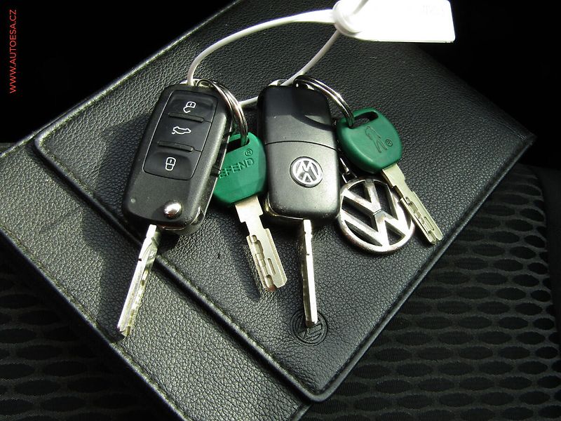 Volkswagen Golf (2010) 1.2TSi, 1.maj,ČR, servis - fotka 15 z 15