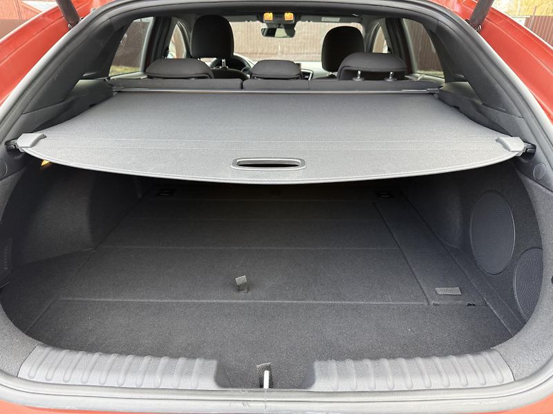 Kia ProCeed 1.5 T-DGi  118kW  7DC GT DPH - fotka 7 z 34