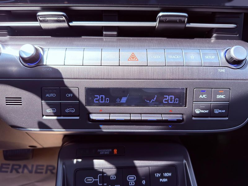 Hyundai Kona 1,6-110KW,AUTOMAT,TAŽNÉ,S-TECH - fotka 22 z 31