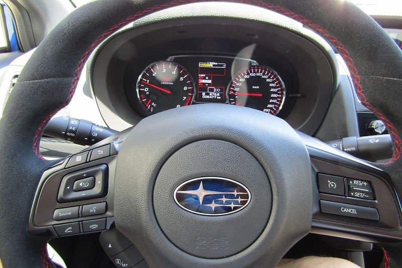 Subaru WRX STI (2018) Final Edition ČR zánovní stav - fotka 31 z 47