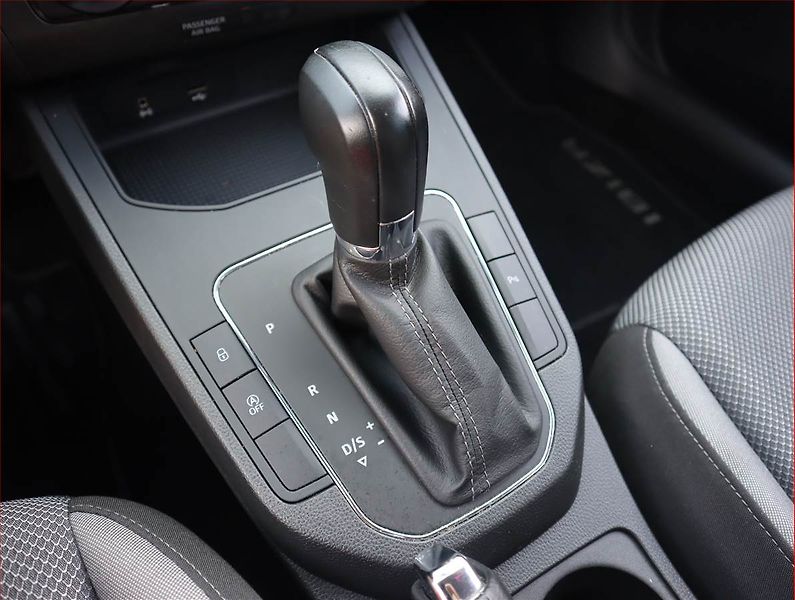 Seat Ibiza (2018) 1.0 TSI, Automat, Serv.kniha - fotka 13 z 20