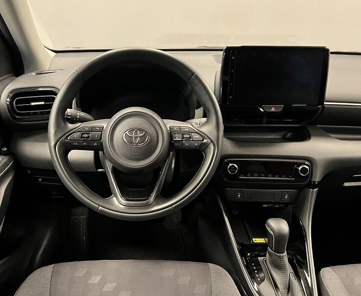Toyota Yaris 1.5 Hybrid AT STYLE - fotka 5 z 17