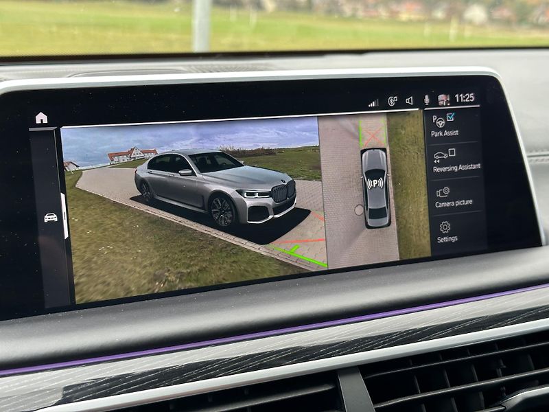 BMW Řada 7 (2019) BMW 745Le xDrive LONG aut. ser - fotka 44 z 57