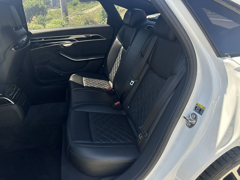 Audi A8 60 TDI V8 Quattro 320kW - fotka 20 z 32