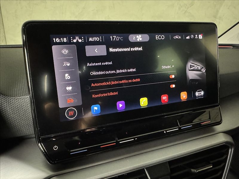 Seat Leon 1,4 TSi  e-Hybrid FR Line LED - fotka 36 z 50