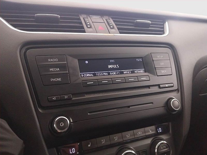 Škoda Octavia (2013) Ambition Plus 1.6 TDI - fotka 13 z 21
