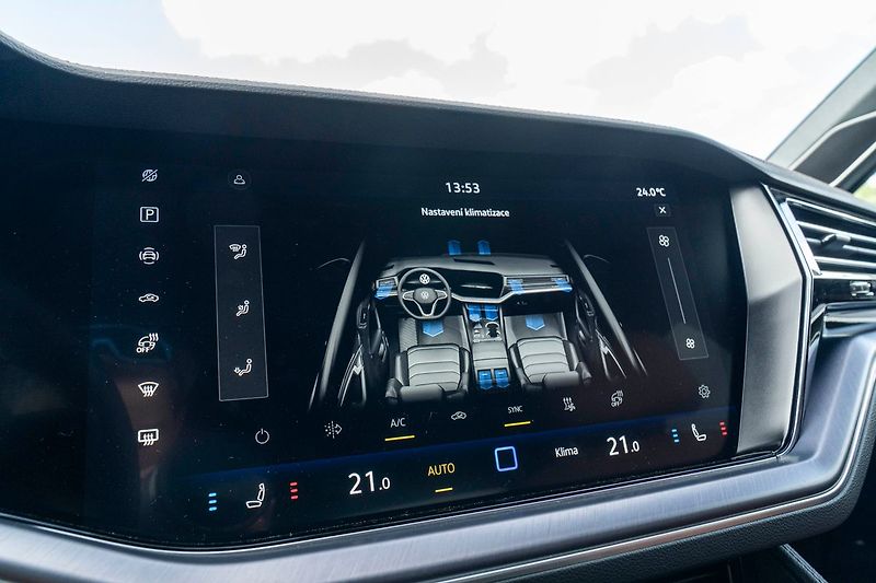 Volkswagen Touareg 3.0TDI 210kW RLine Tažn ZÁRUKA - fotka 19 z 22