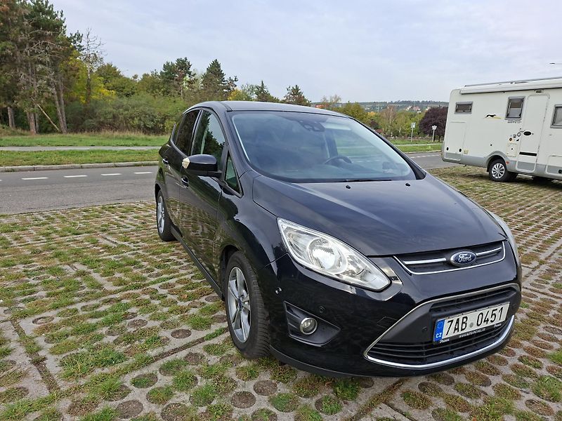 Ford C-MAX (2014) - fotka 2 z 17
