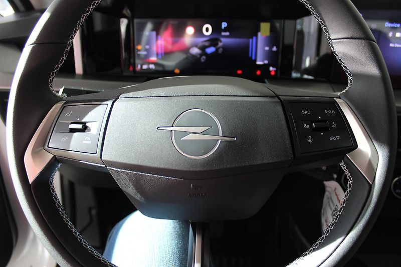 Opel Frontera (2026) Edition Hybrid 1.2 TURBO 81kW - fotka 8 z 18