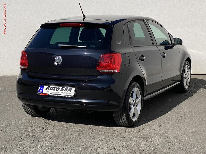Volkswagen Polo (2014) 1.2 HTP BlackEdition, AC - fotka 4 z 15