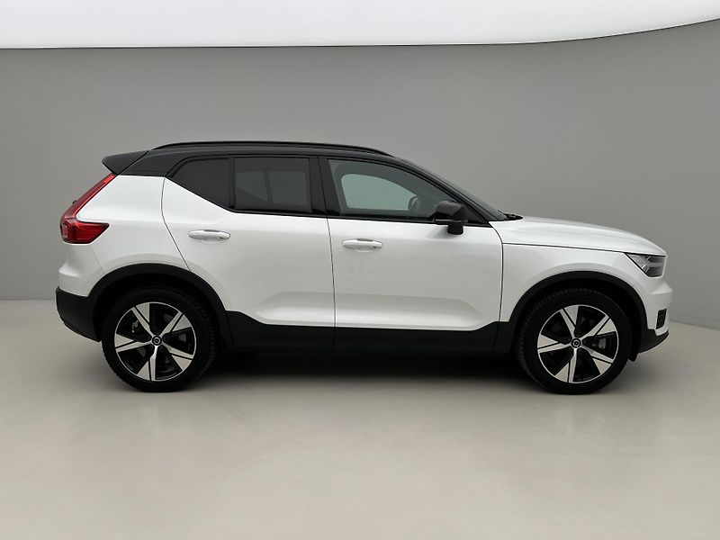 Volvo XC40 RECHARGE PLUS TWIN ENGINE AUT - fotka 9 z 43