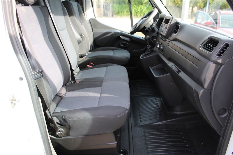 Renault Master 2,3 1. majitel CZ DPH - fotka 13 z 21