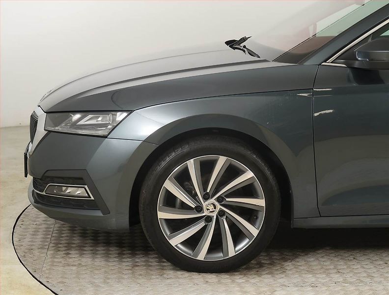Škoda Octavia (2020) Style 2.0 TDI, Automat, ČR - fotka 15 z 25