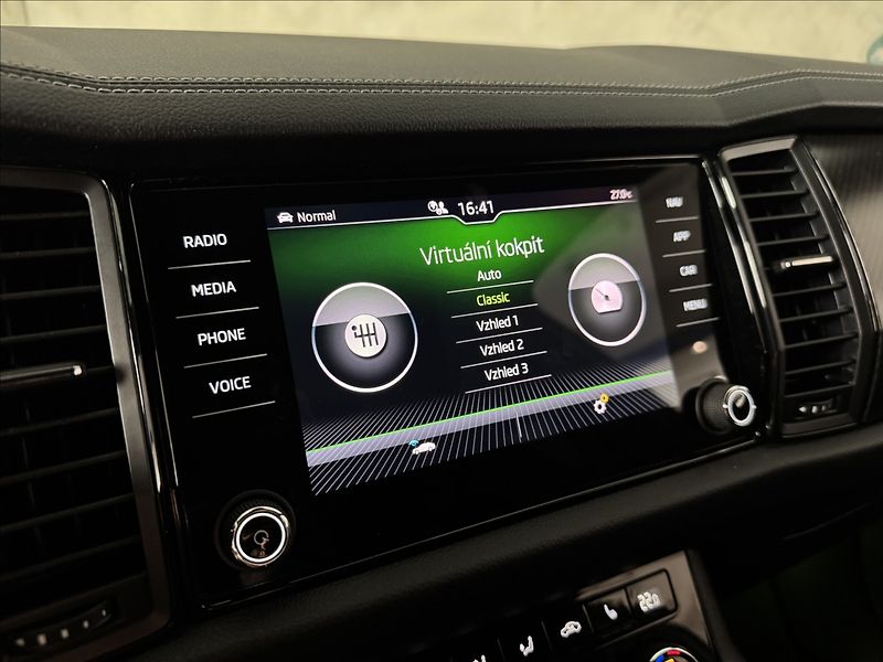 Škoda Kodiaq 2,0 TDi  DSG Sportline Virtual - fotka 33 z 47