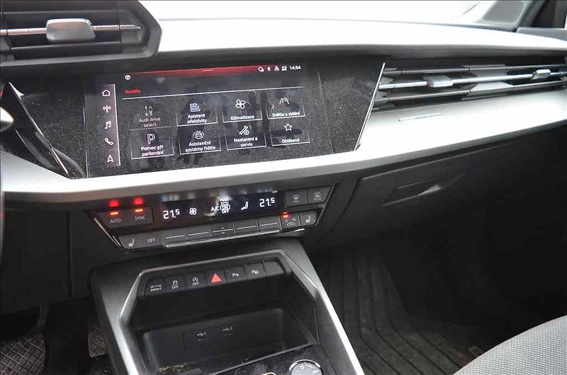 Audi A3 (2021) 1,5 SPORTBACK - fotka 10 z 16