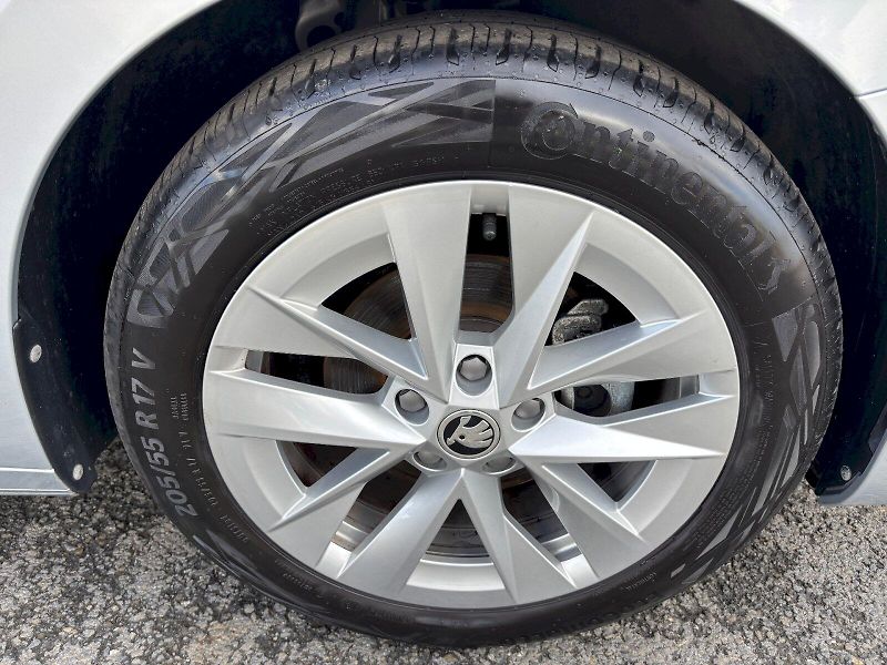 Škoda Octavia (2024) 1.5 TSI 110kW DSG Top Selectio - fotka 35 z 35