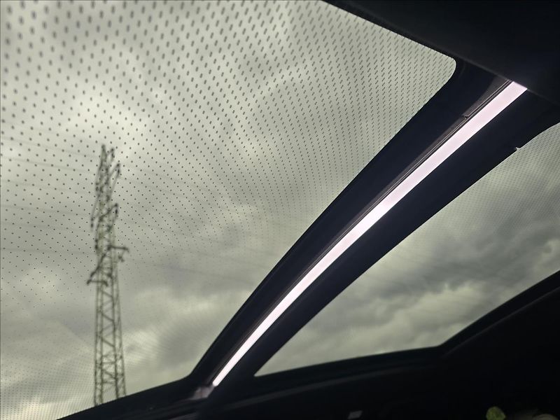BMW X7 4,4 i 7MÍST TOP KOMPLET VÝBAVA - fotka 34 z 37
