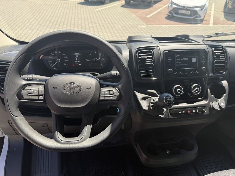 Toyota Proace Max L3H2 4D VAN 2.2 140 6MT Active - fotka 15 z 21