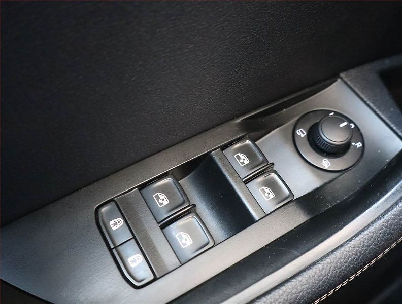 Škoda Superb (2022) Style 2.0 TDI - fotka 24 z 30