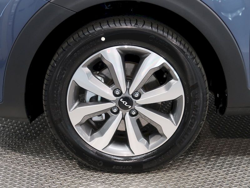 Kia Stonic (2025) SPIN 1.0T-GDi 74KW DCT - fotka 12 z 35