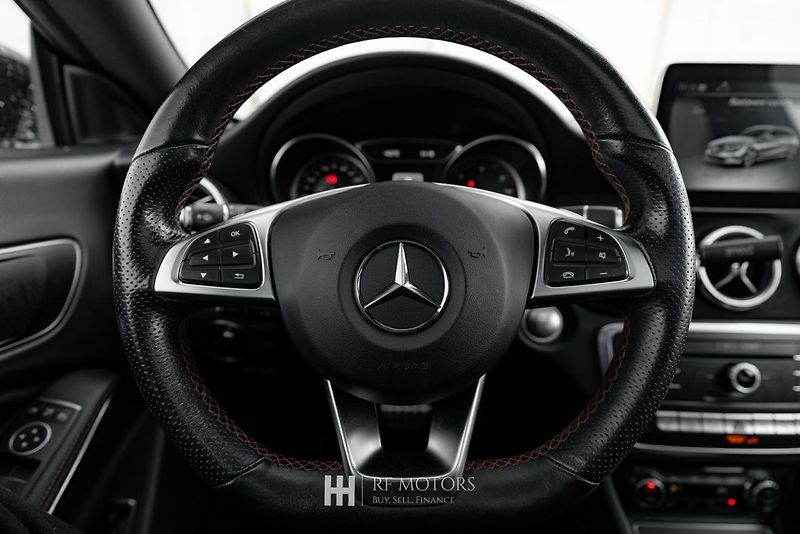 Mercedes-Benz CLA (2018) 220d SB 4Matic AMG - fotka 30 z 49