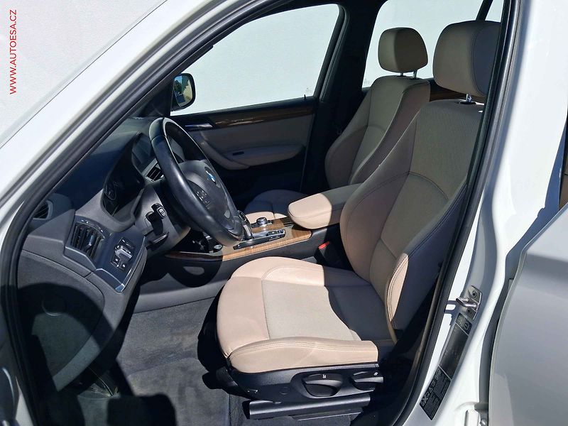 BMW X3 (2011) 2.0 d xDrive20d, ČR, M Paket - fotka 9 z 17