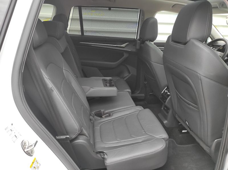 Škoda Kodiaq 2,0TDi DSG,4x4,7míst,Záruka - fotka 18 z 46