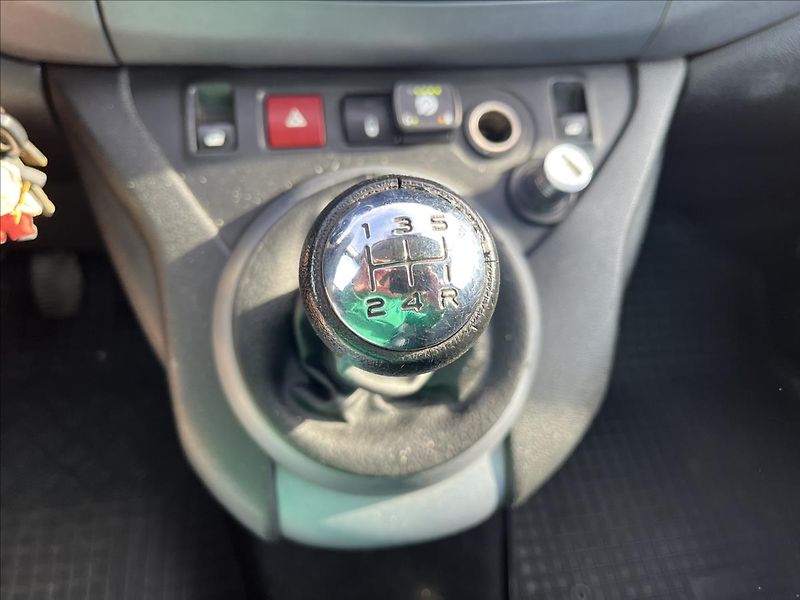 Citroën Berlingo 1,6 i LPG 5.MÍST KLIMA TAŽNÉ - fotka 19 z 38