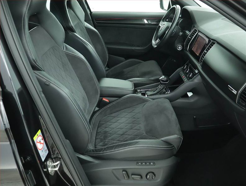 Škoda Kodiaq (2019) Sportline 2.0 TDI 4x4 - fotka 9 z 17