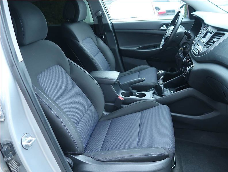 Hyundai Tucson (2015) 1.6 GDI, Serv.kniha, Tempomat - fotka 9 z 17