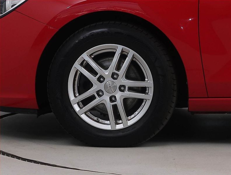 Hyundai i30 (2018) 1.6 CRDi, Tempomat - fotka 14 z 16