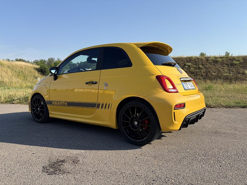 Abarth 595 (2017) Abart 595 Competizione - fotka 2 z 12